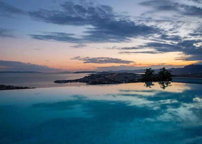 Olive Paradise-heated Pool- Romantic Getaway For 2