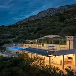Villa Olive Paradise-heated Pool- Romantic Getaway For 2